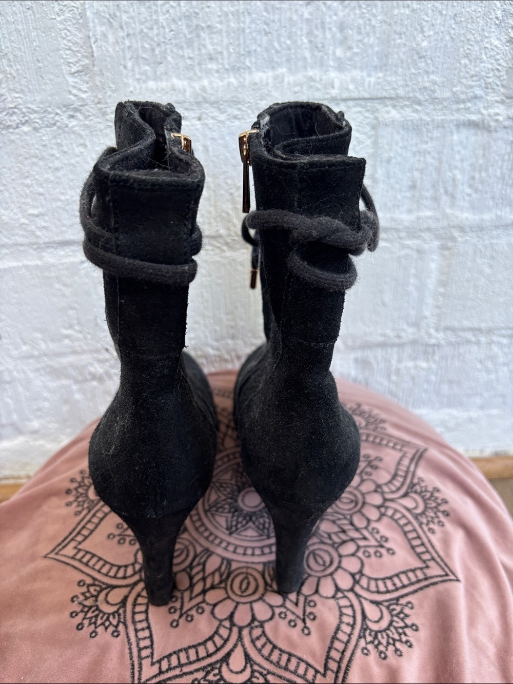 INC International Concepts Black Suede Lace-Up High Heel Ankle Boots sz 8 - Picture 4 of 7